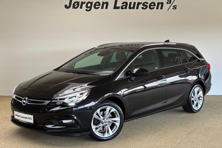Sort Opel Astra fra 2016