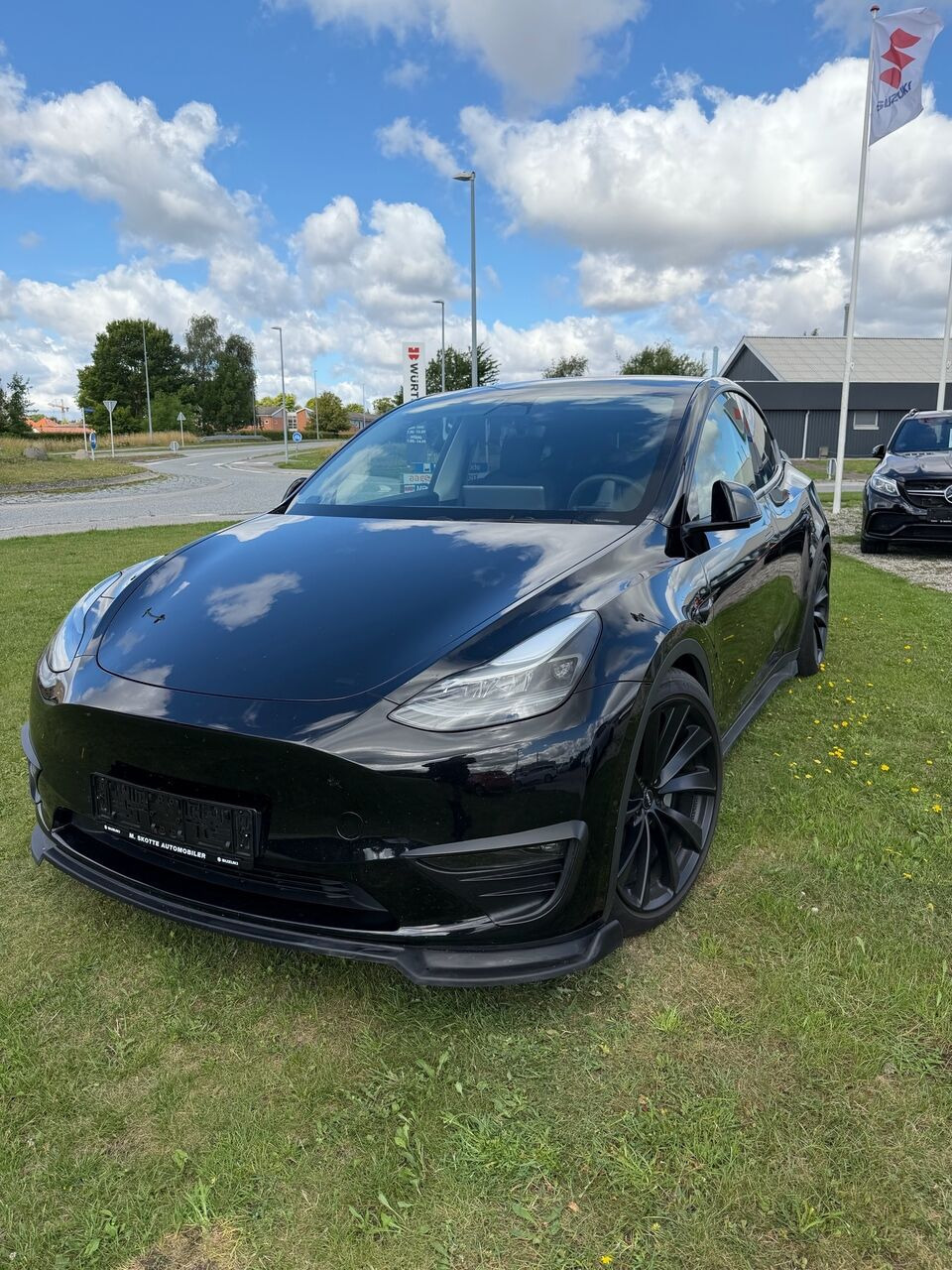 undefined Tesla Model Y fra 2023