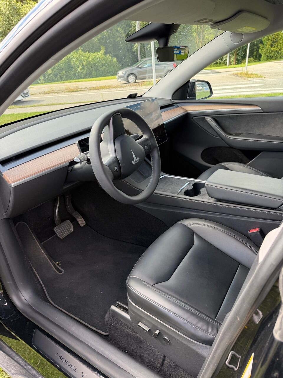 undefined Tesla Model Y fra 2023