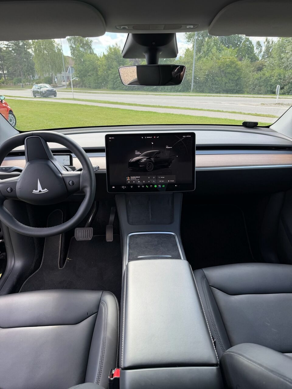 undefined Tesla Model Y fra 2023