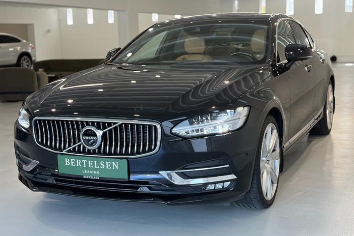 Sort Volvo S90 fra 2017