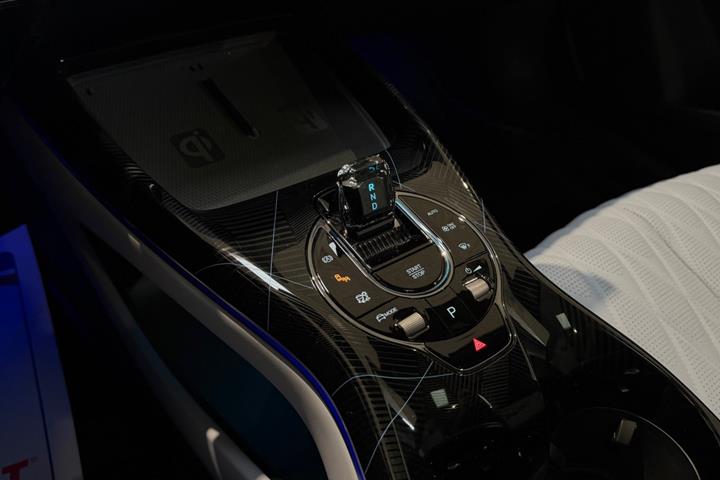 Hvid BYD Seal fra 2024