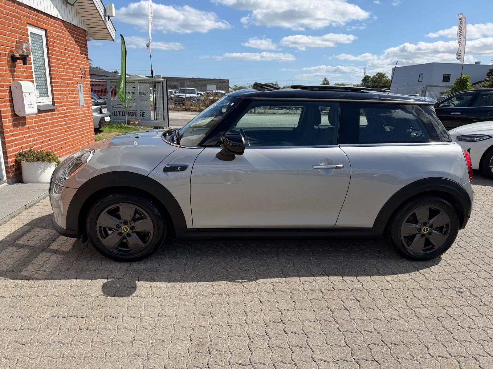 undefined Mini Cooper SE fra 2023