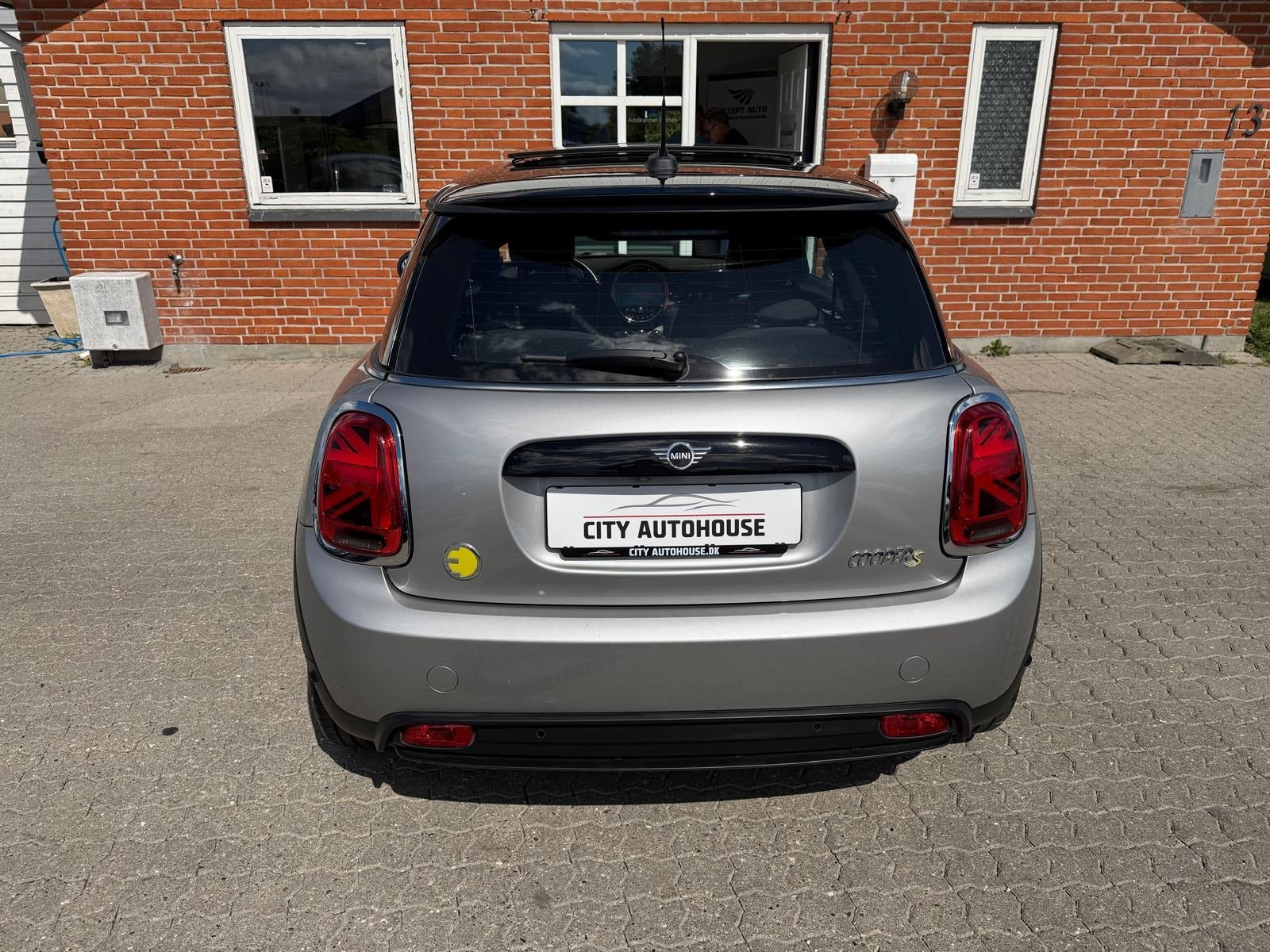 undefined Mini Cooper SE fra 2023