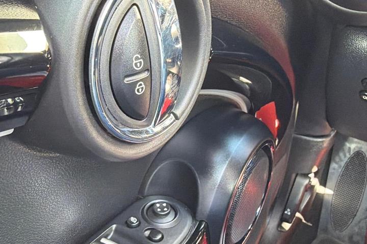undefined Mini Cooper SE fra 2023