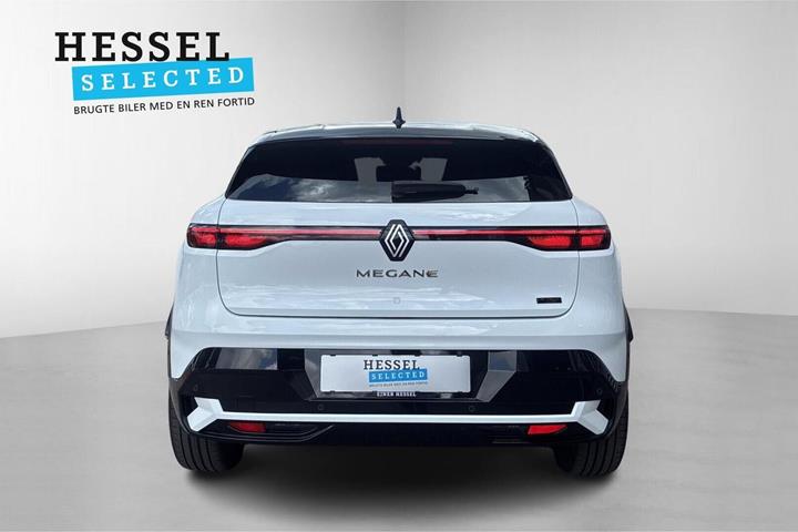 Hvid Renault Megane E-Tech fra 2024