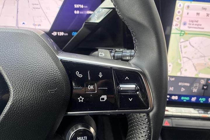 Hvid Renault Megane E-Tech fra 2024