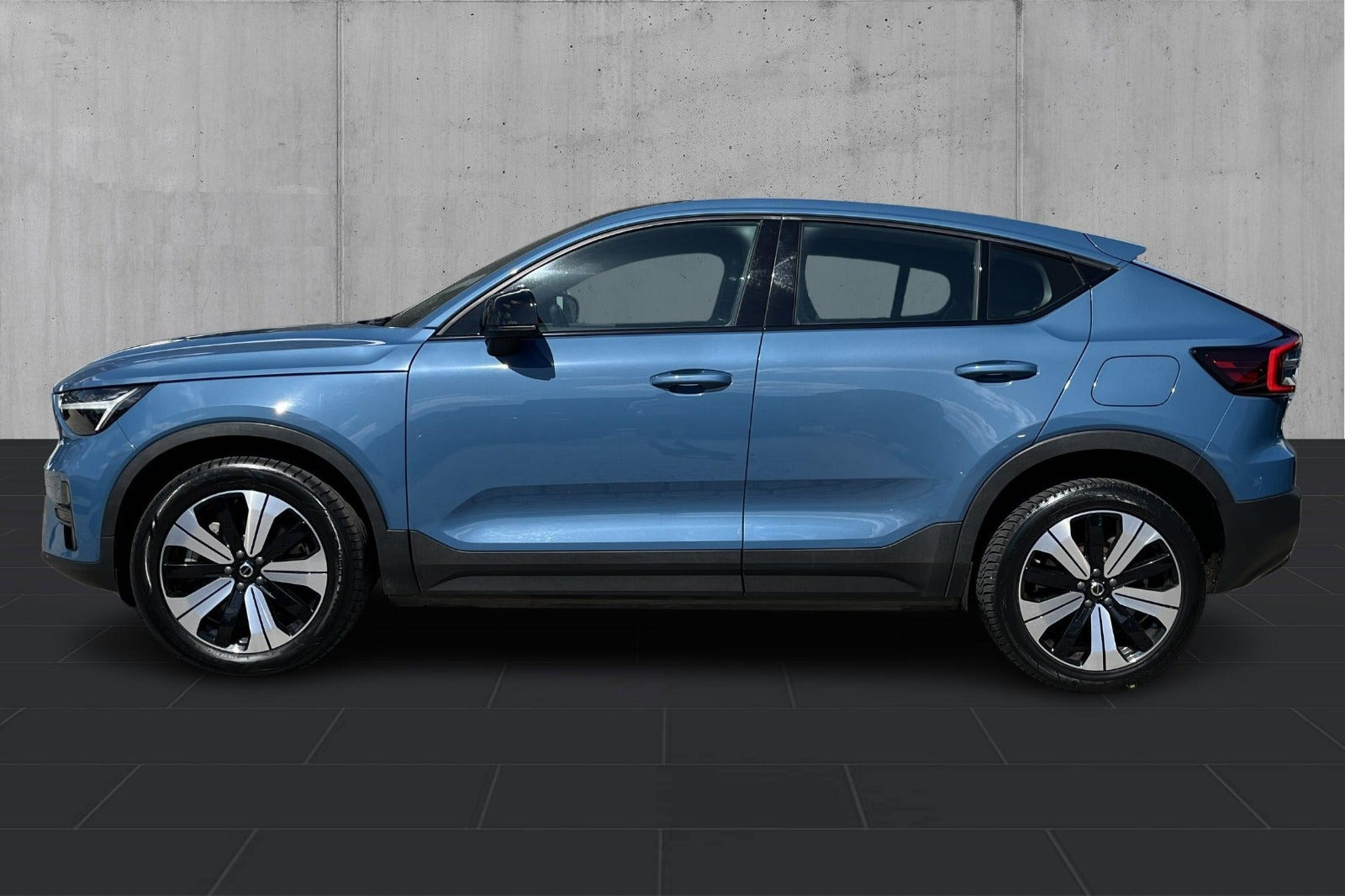Blå Volvo C40 fra 2022