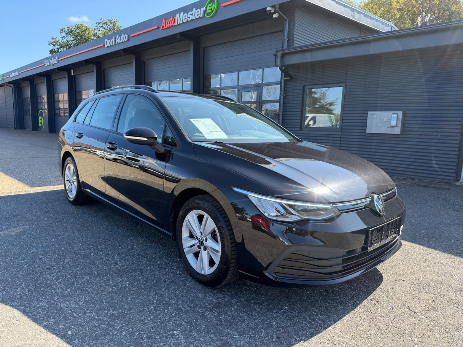 VW Golf VIII 1,5 eTSi 130 Life Variant DSG