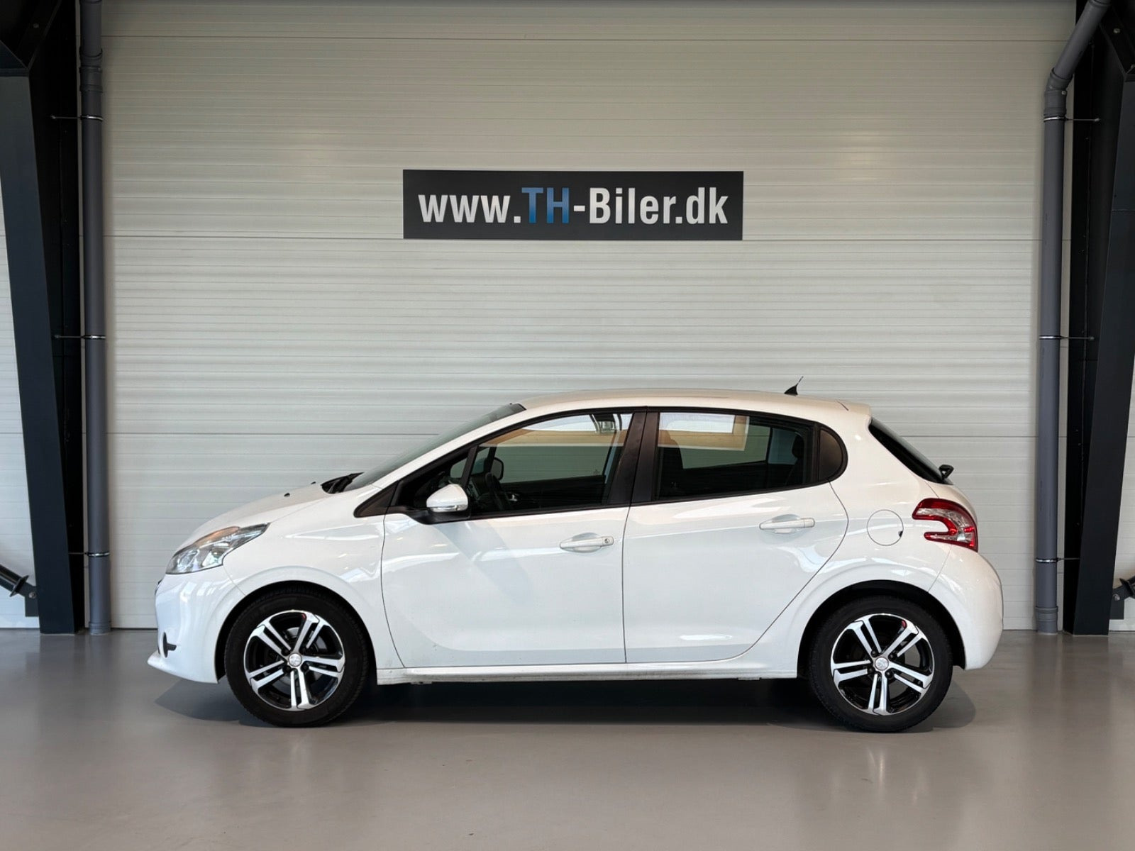 undefined Peugeot 208 fra 2014