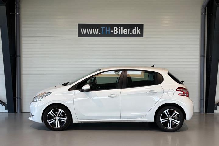 undefined Peugeot 208 fra 2014