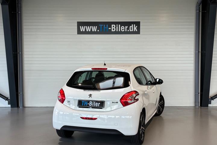 undefined Peugeot 208 fra 2014