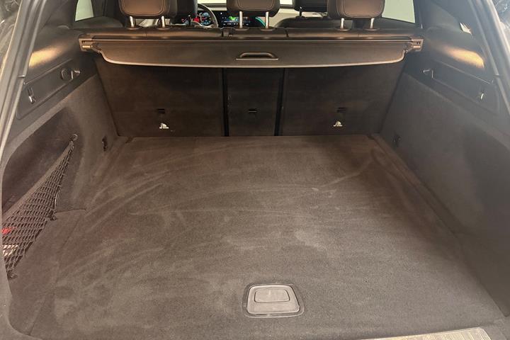 Sort Mercedes EQC400 fra 2021