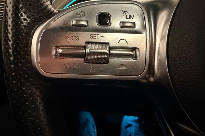 Sort Mercedes EQC400 fra 2021