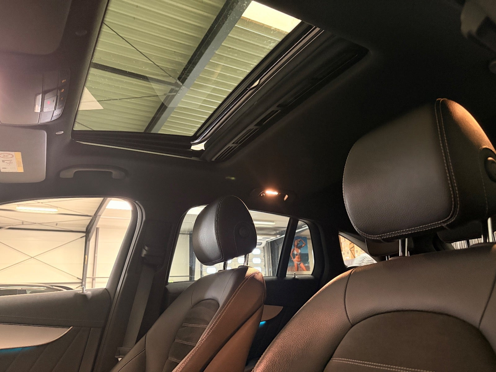 Sort Mercedes EQC400 fra 2021