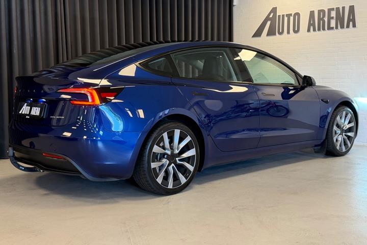 undefined Tesla Model 3 fra 2024