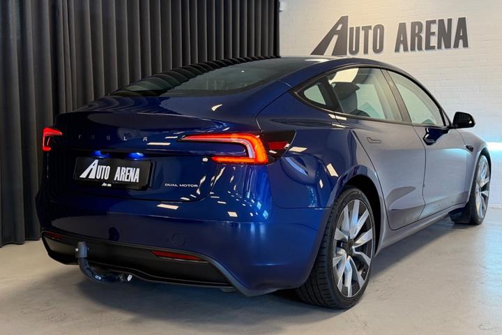 undefined Tesla Model 3 fra 2024
