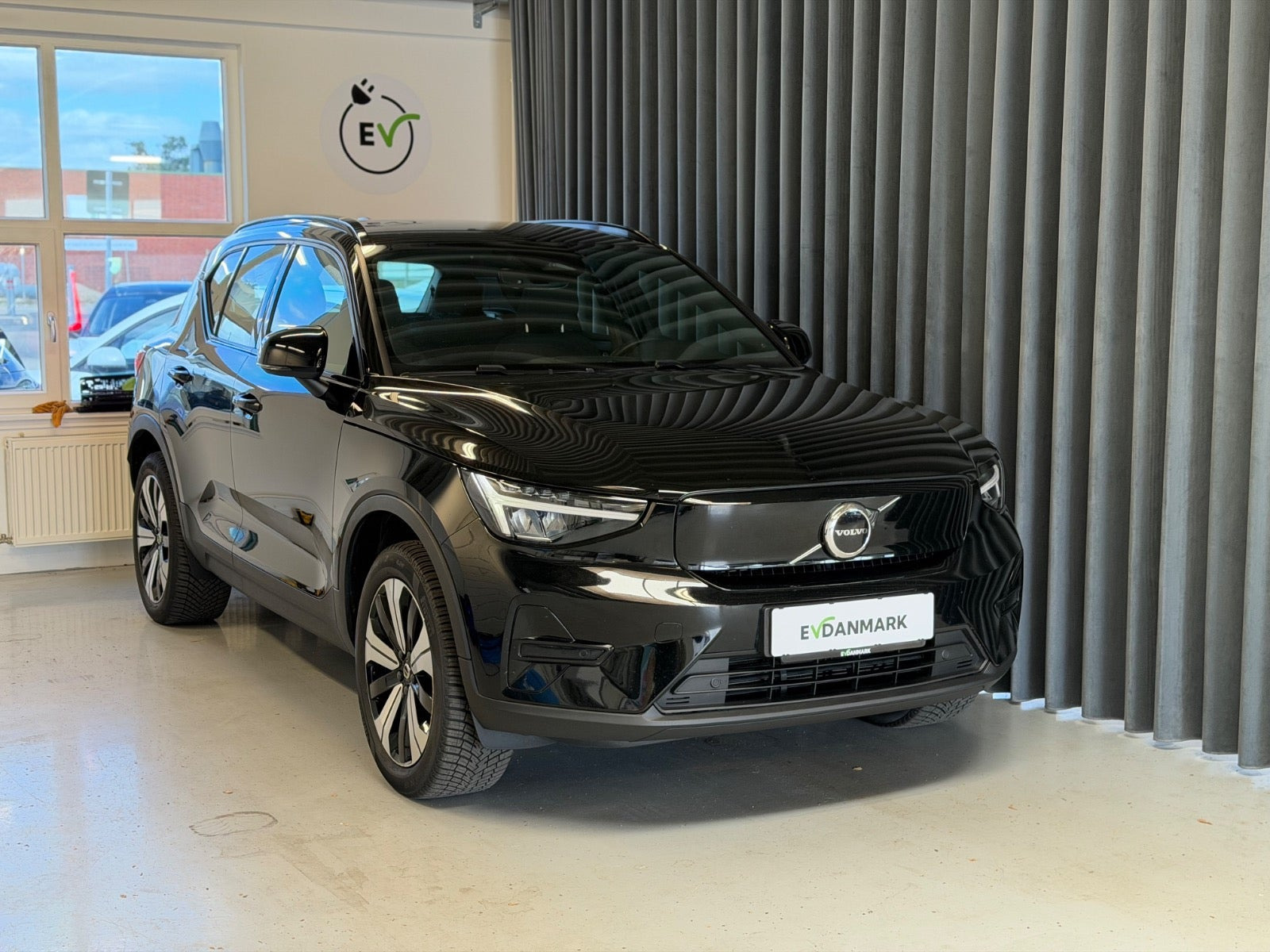 Volvo XC40 P6 ReCharge Core