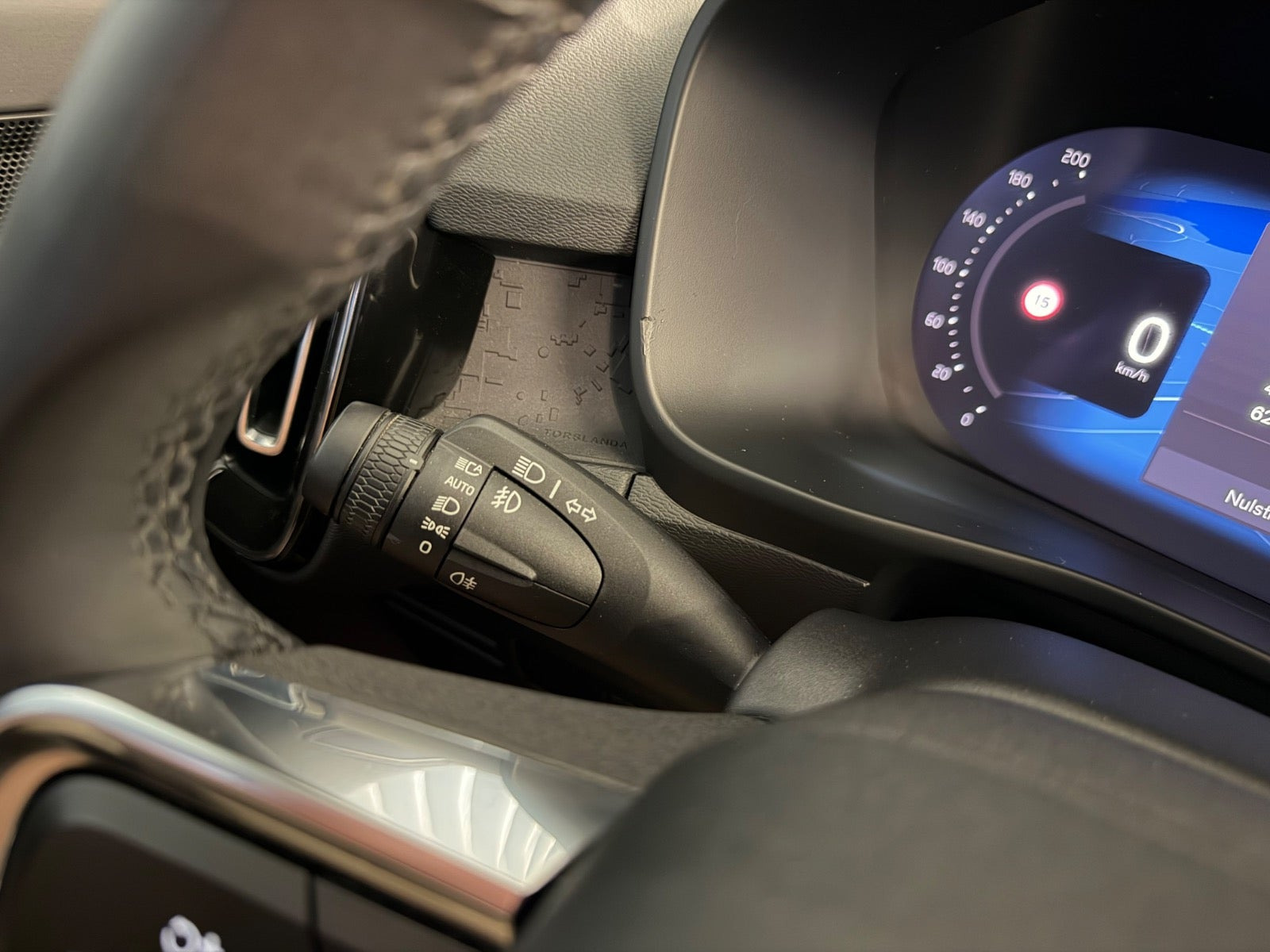 Sort Volvo XC40 fra 2023