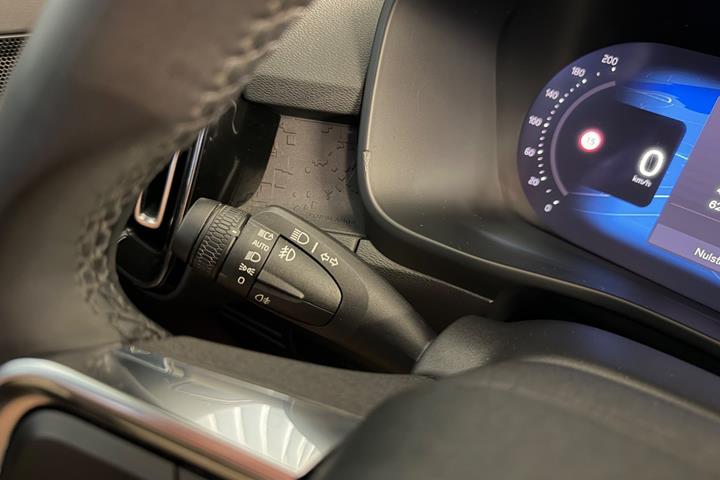 Sort Volvo XC40 fra 2023
