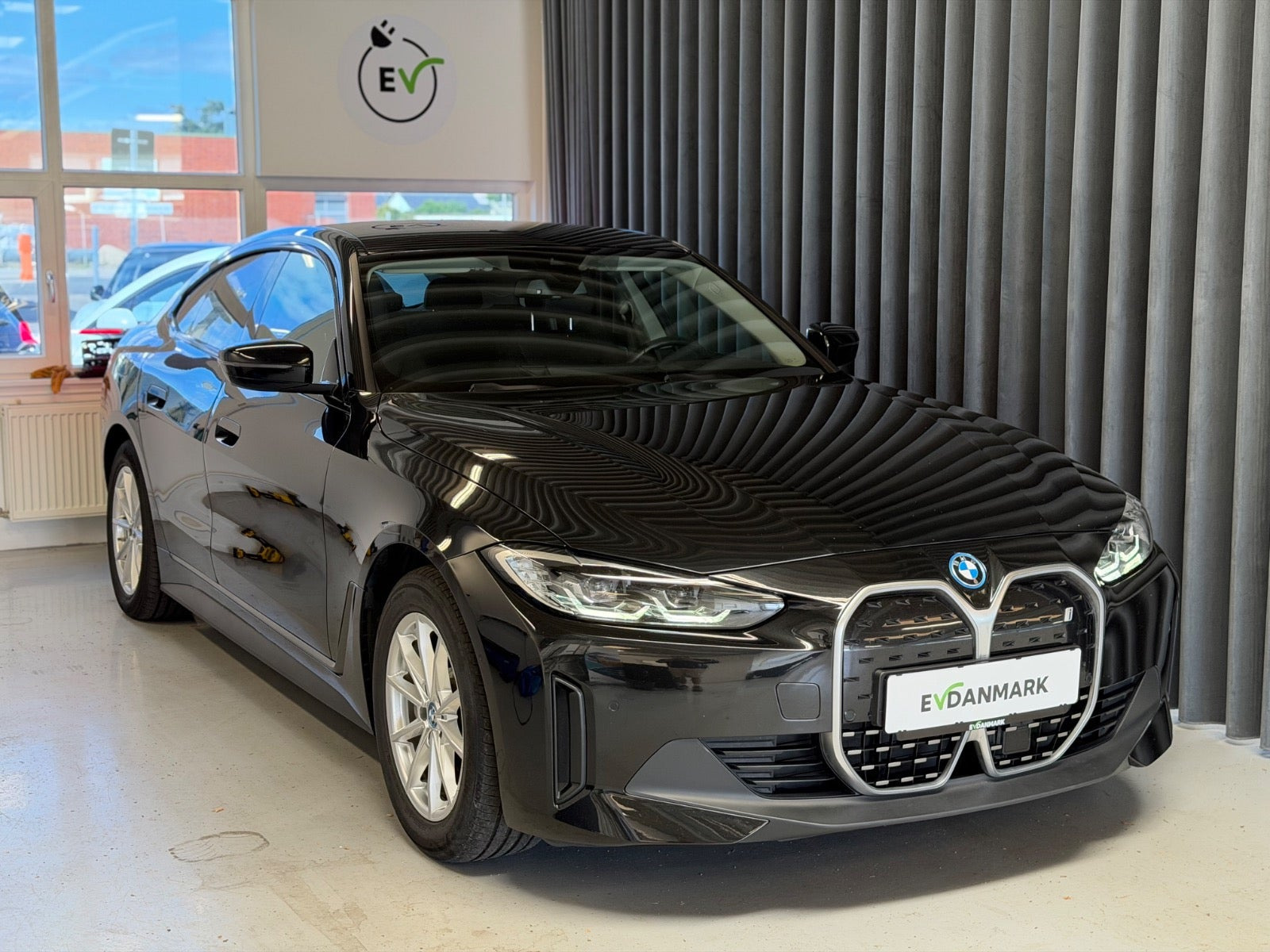 BMW i4 eDrive40