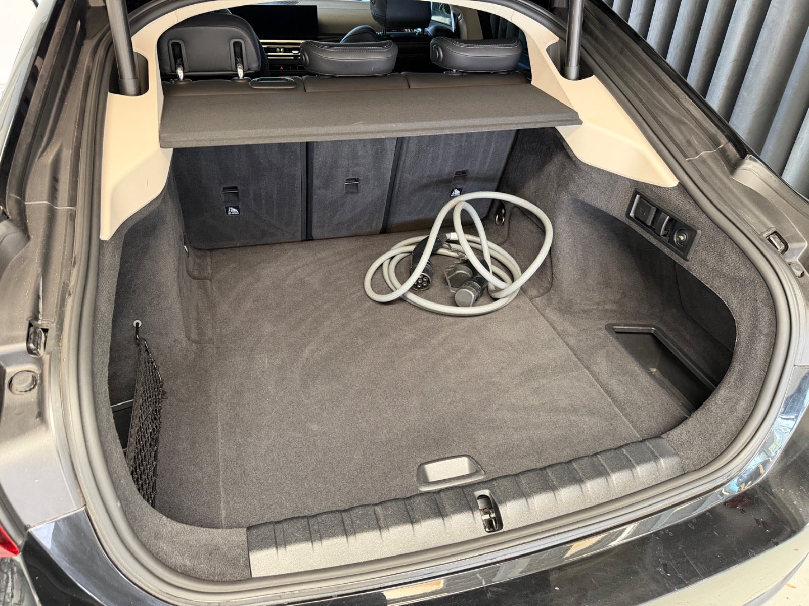 Sort BMW i4 fra 2023