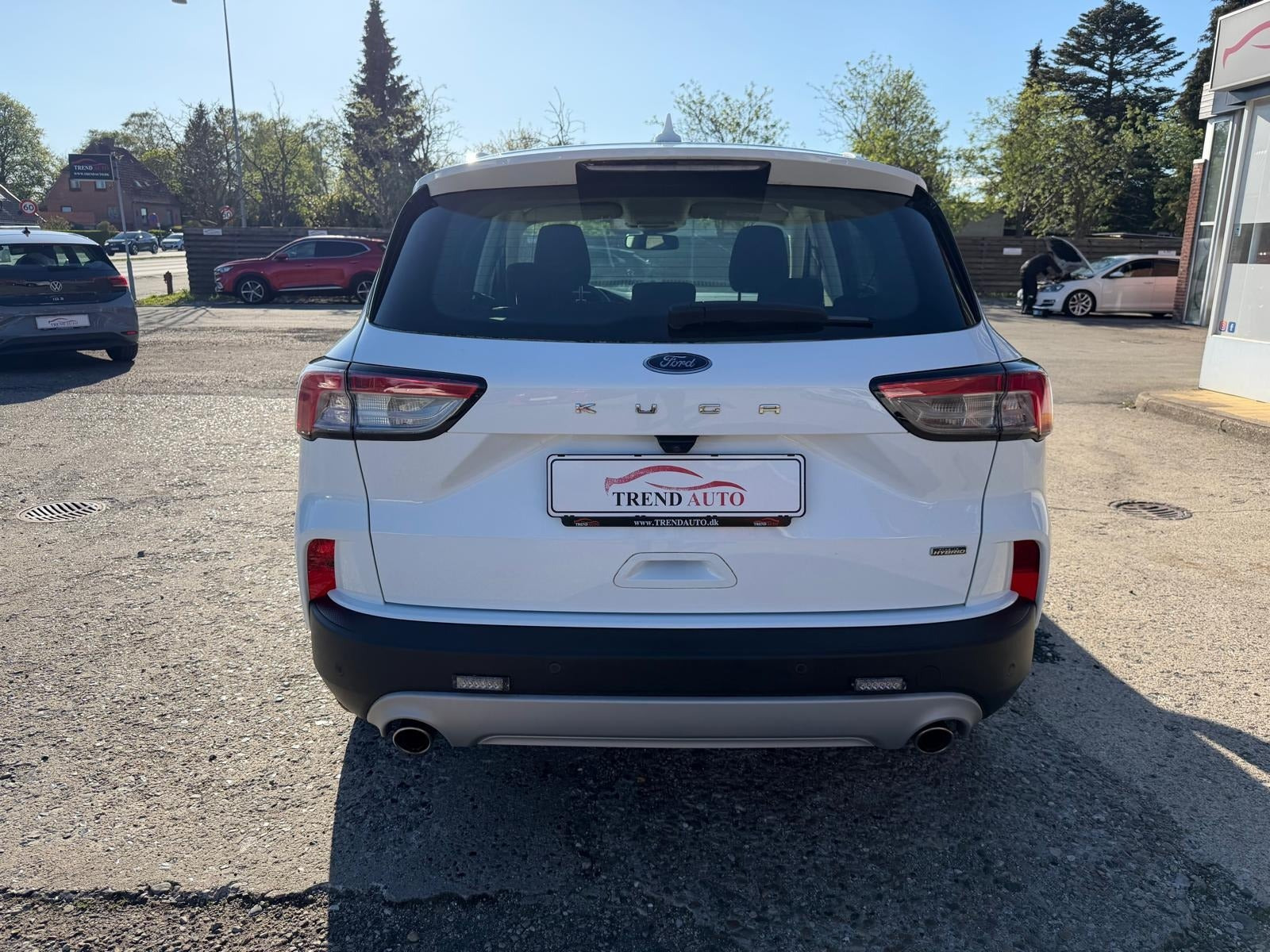 Hvid Ford Kuga fra 2021