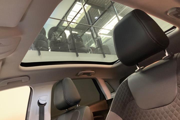 Grå Opel Grandland X fra 2020
