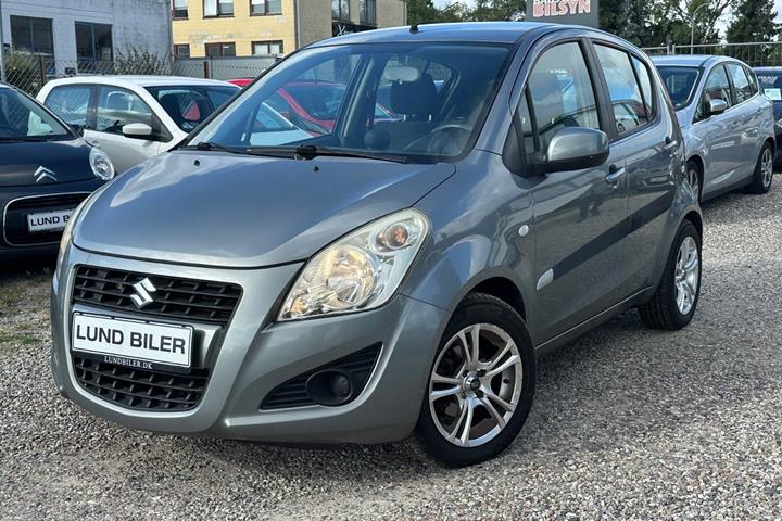Grå Suzuki Splash fra 2012