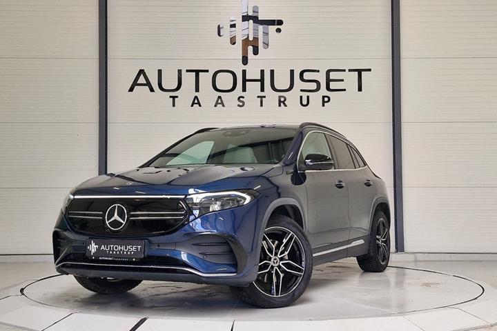 Blå Mercedes EQA250 fra 2021