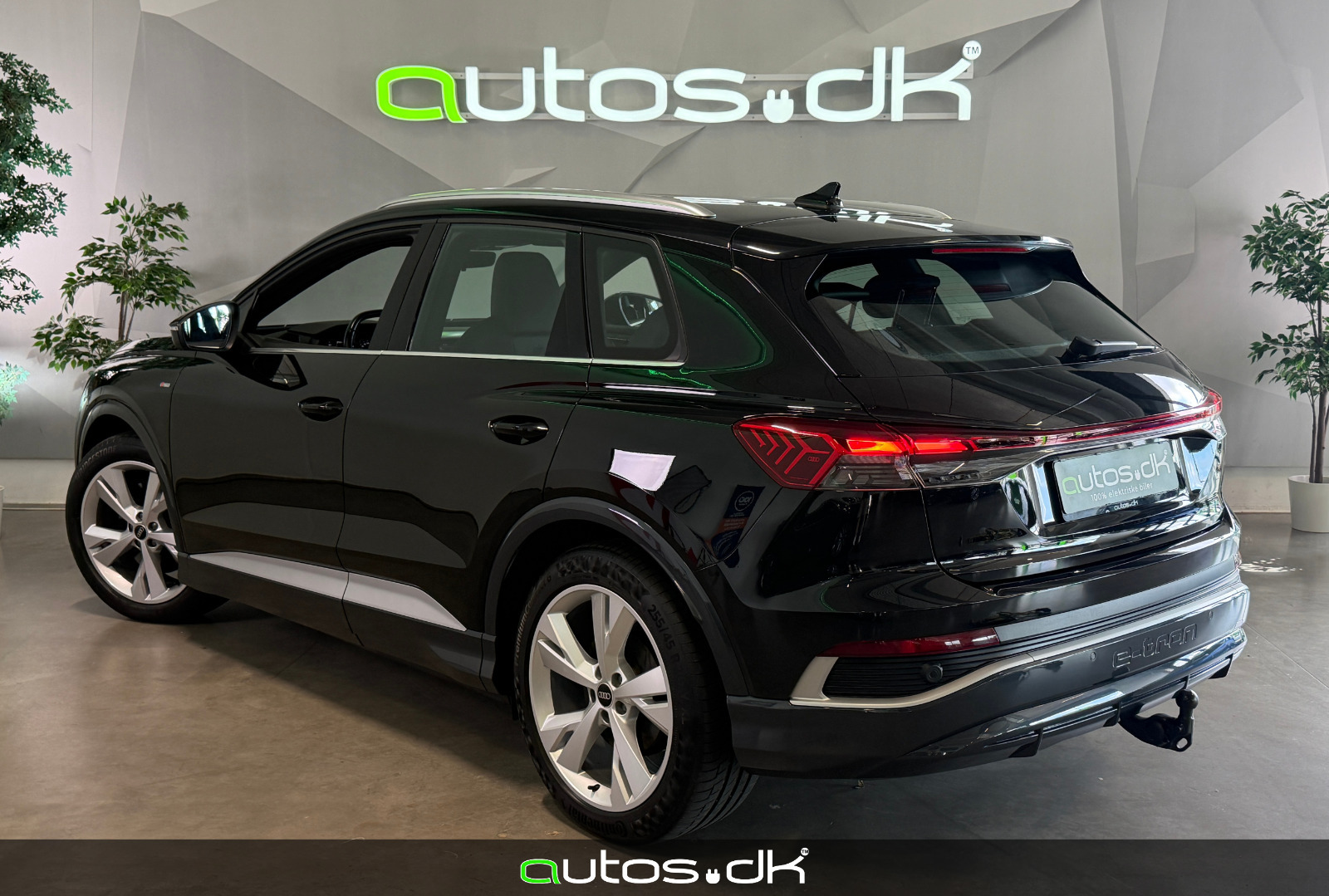 Sort Audi Q4 e-tron fra 2022