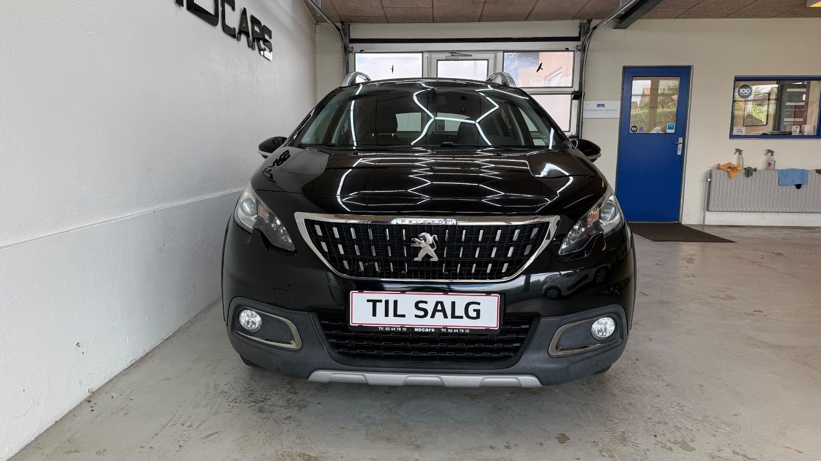 Sort Peugeot 2008 fra 2017