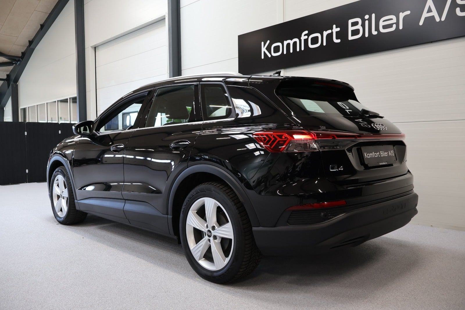 Sort Audi Q4 e-tron fra 2024