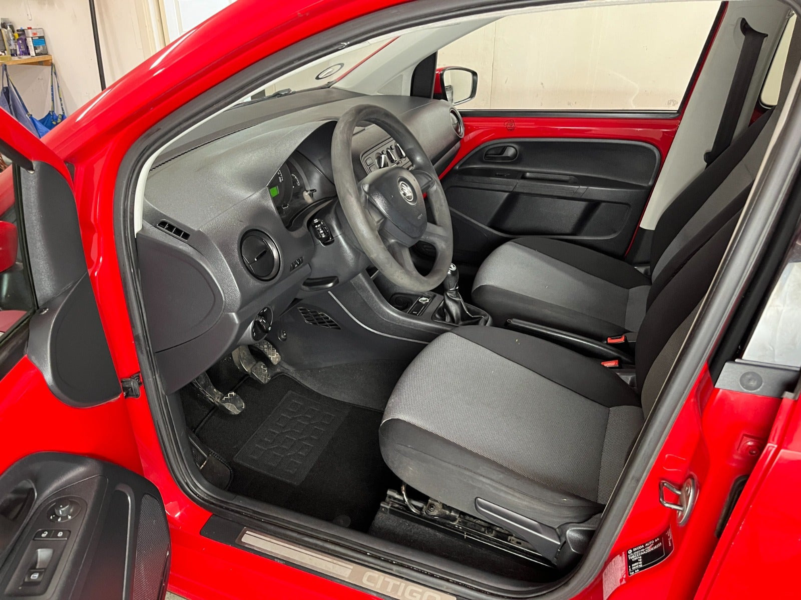Rød Skoda Citigo fra 2013