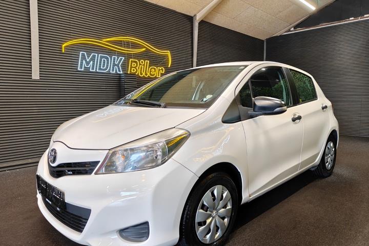 undefined Toyota Yaris fra 2011