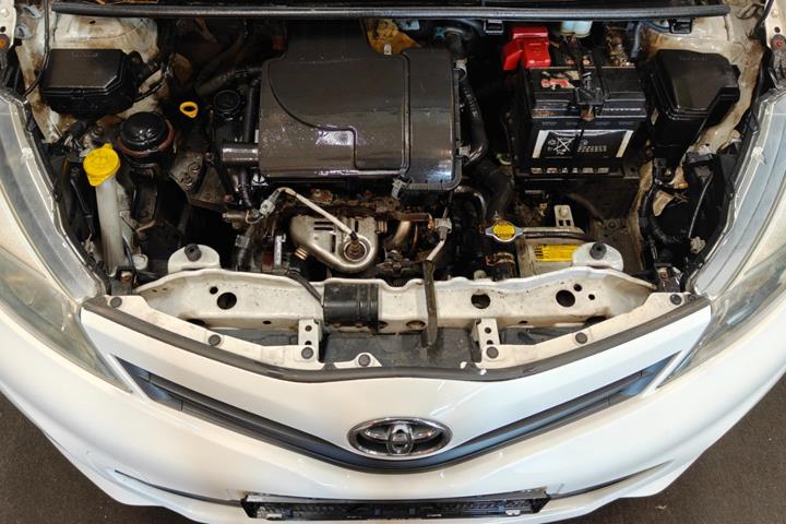 undefined Toyota Yaris fra 2011