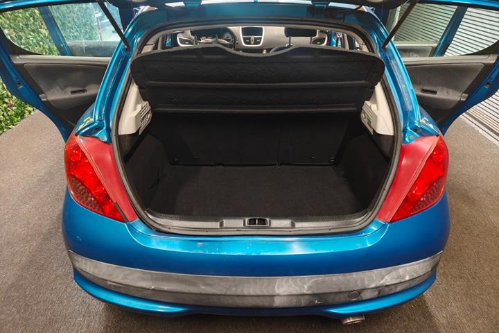 undefined Peugeot 207 fra 2006