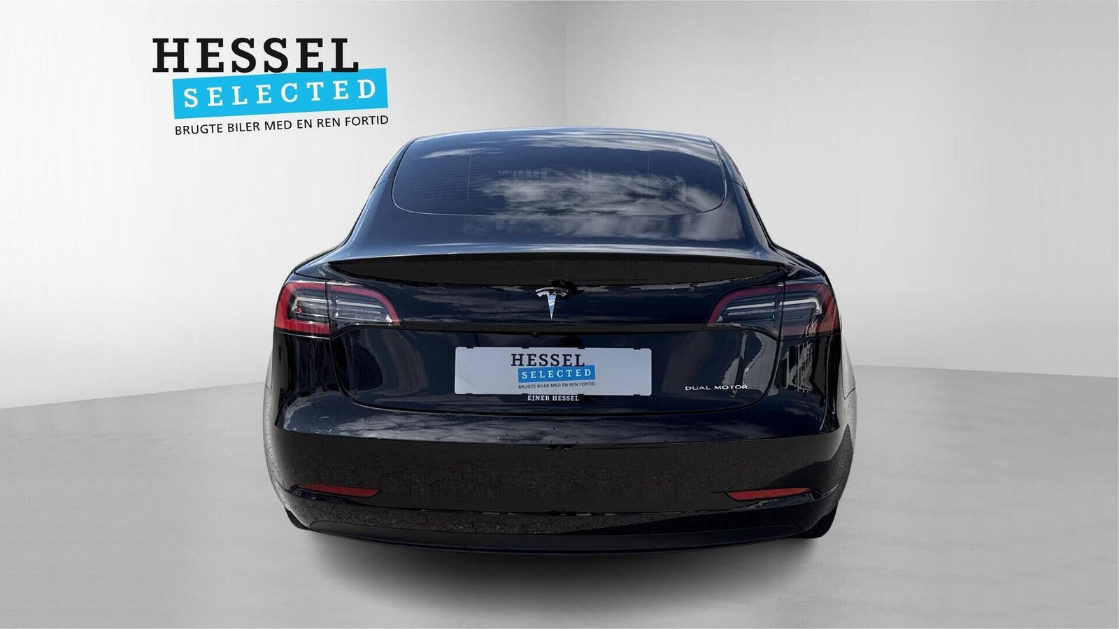 Sort Tesla Model 3 fra 2023