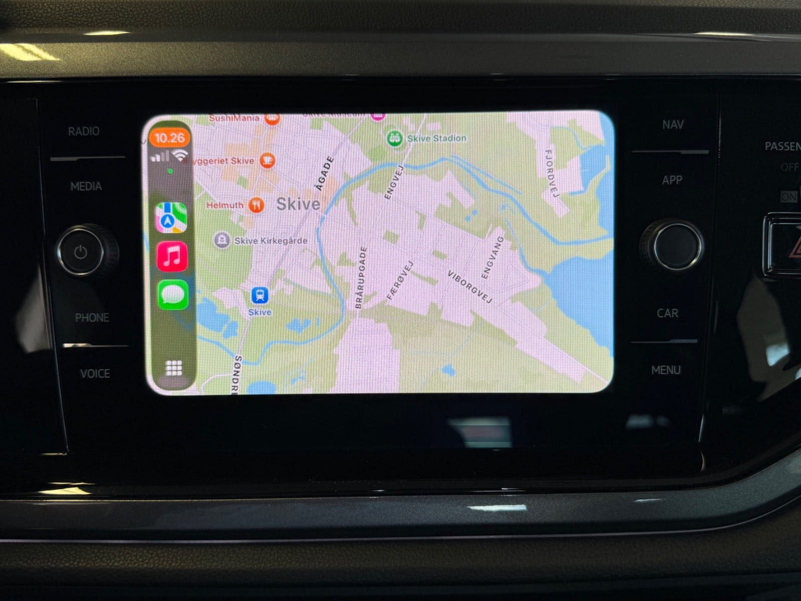 Grå VW Polo fra 2021