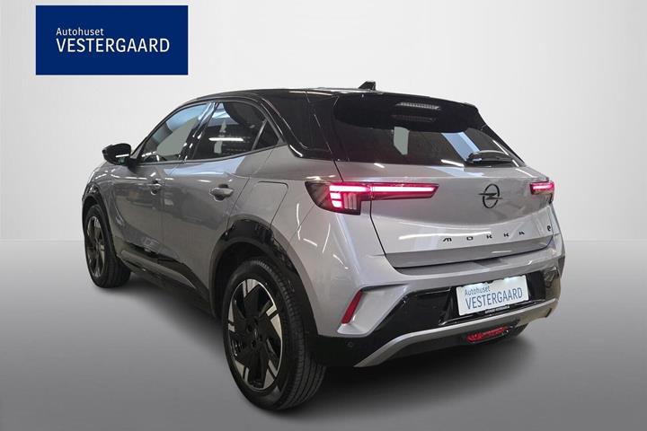 Grå Opel Mokka-e fra 2025
