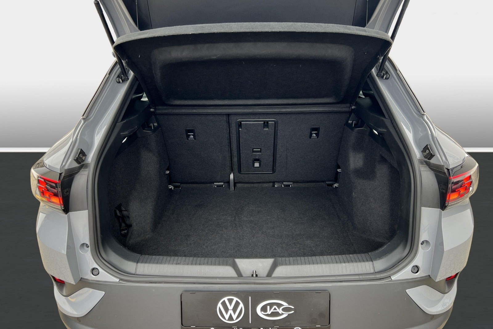 Grå VW ID.4 fra 2023