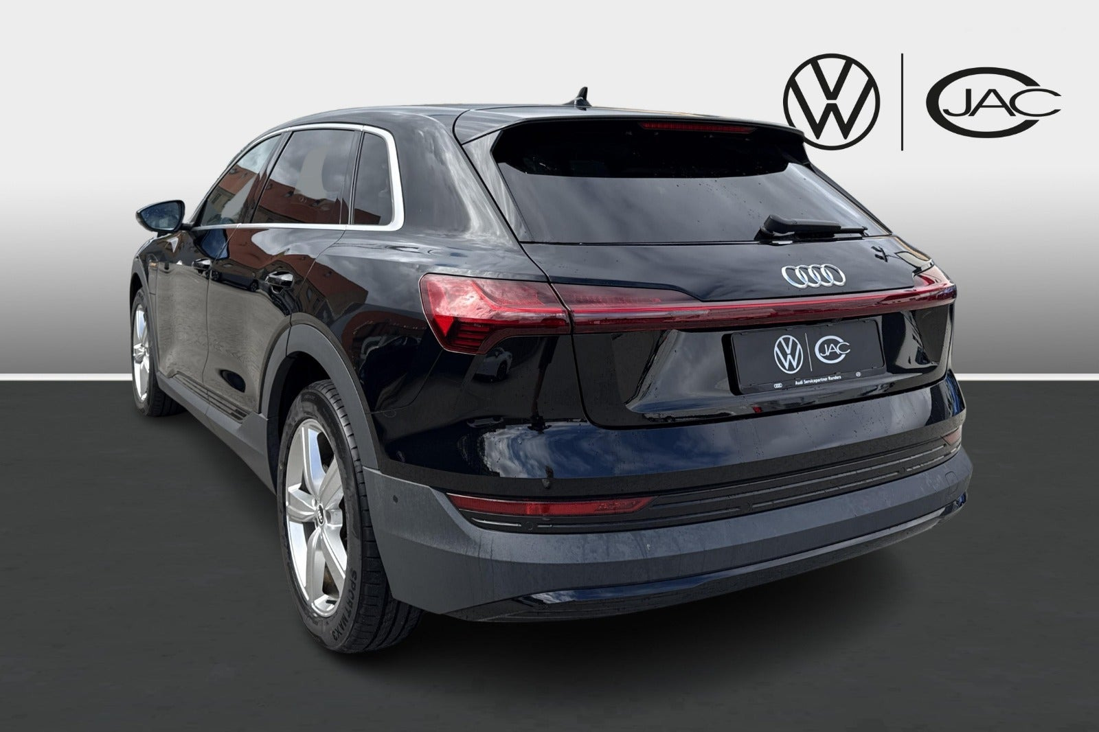 Sort Audi e-tron fra 2021