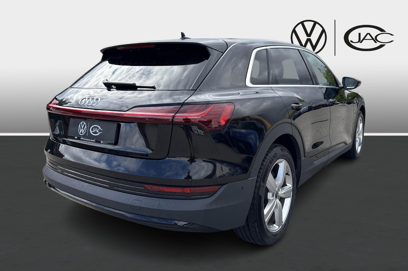 Sort Audi e-tron fra 2021