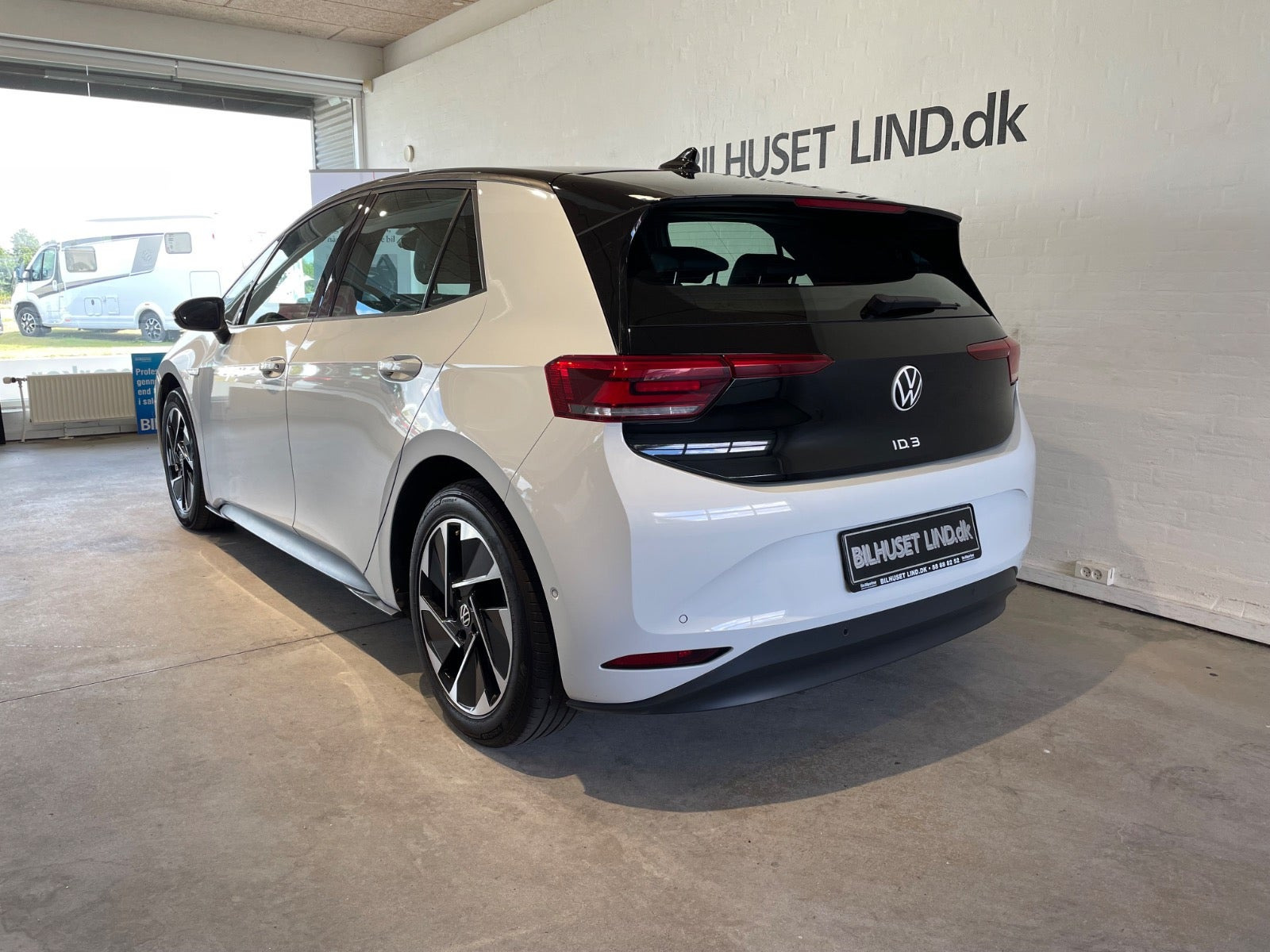 Hvid VW ID.3 fra 2023