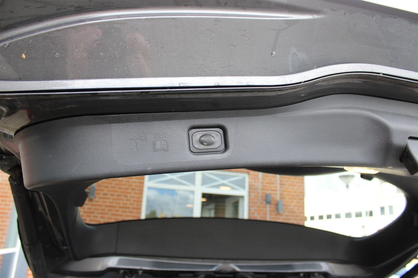 Grå Ford S-MAX fra 2019
