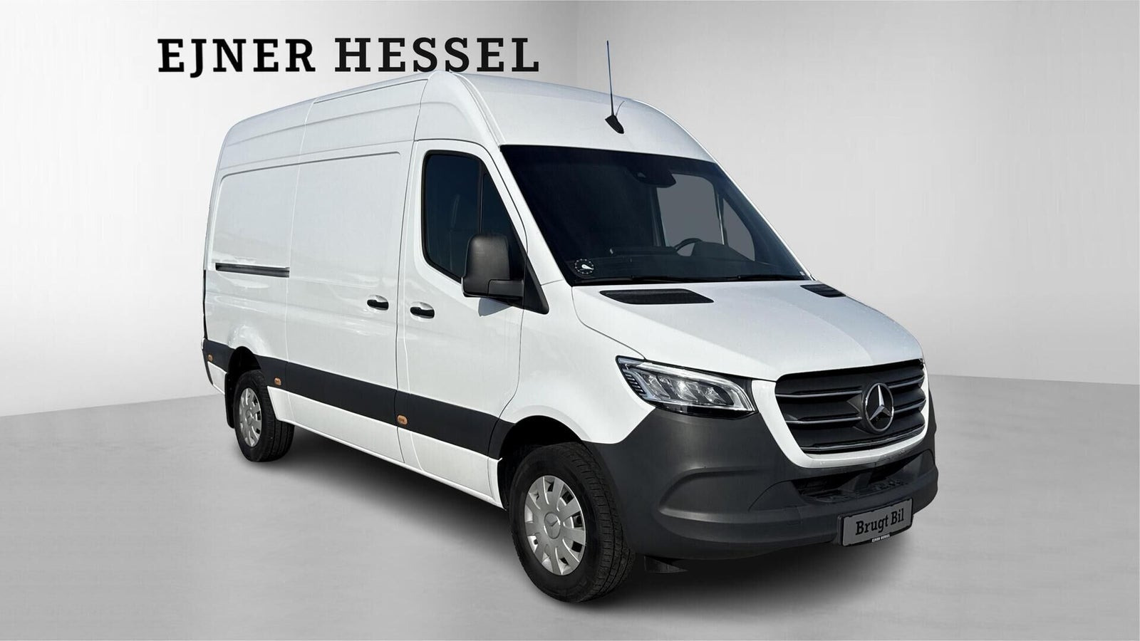 Hvid Mercedes Sprinter 317 fra 2023