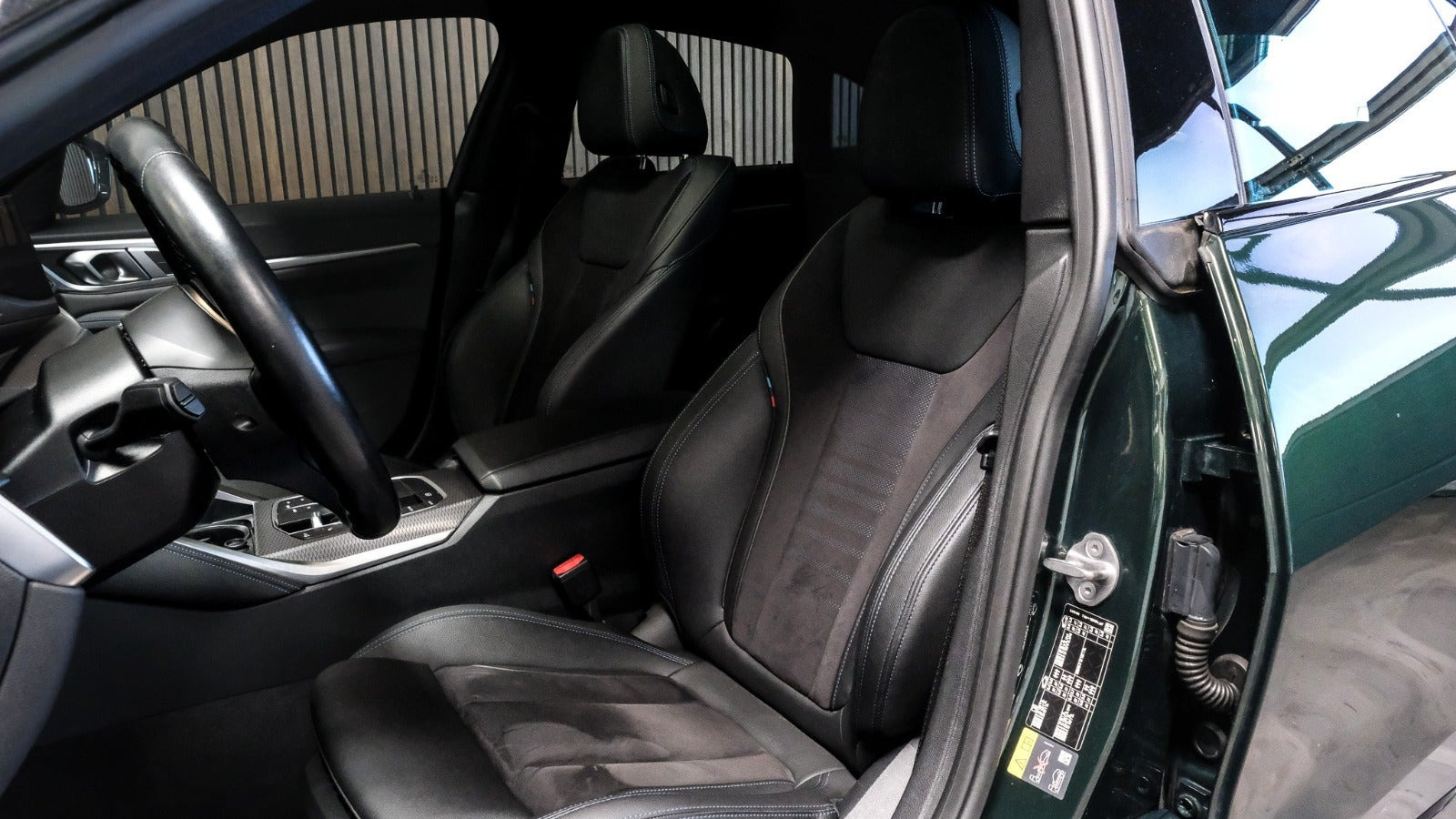 Grøn BMW i4 fra 2024