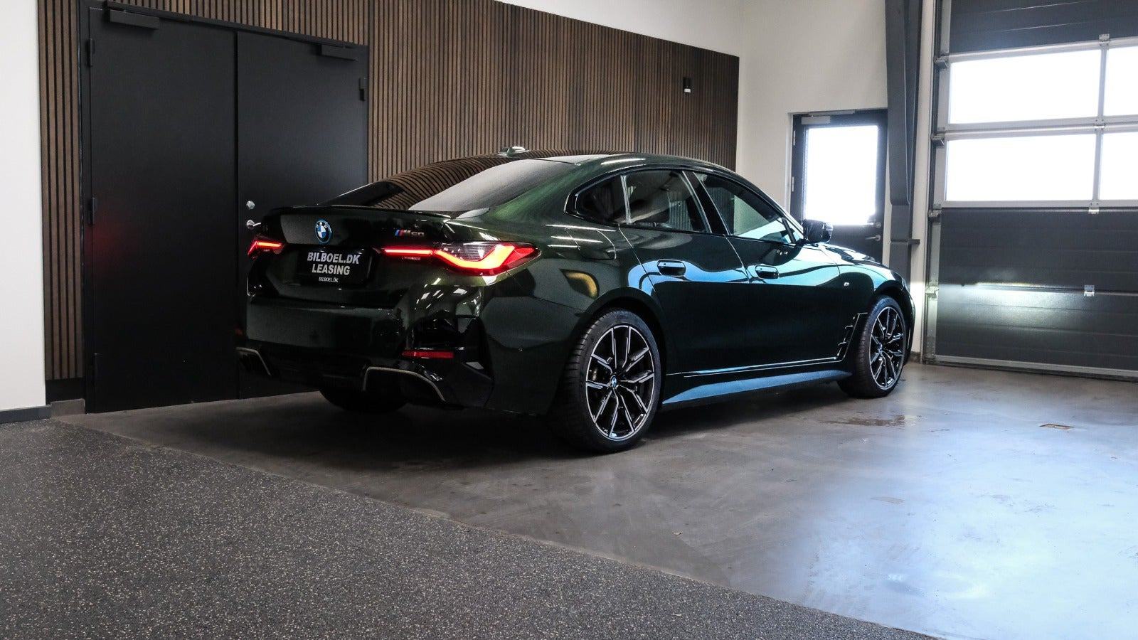 Grøn BMW i4 fra 2024