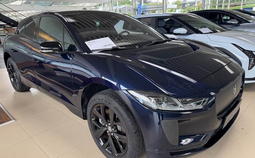 Jaguar I-Pace EV400 R-Dynamic SE AWD