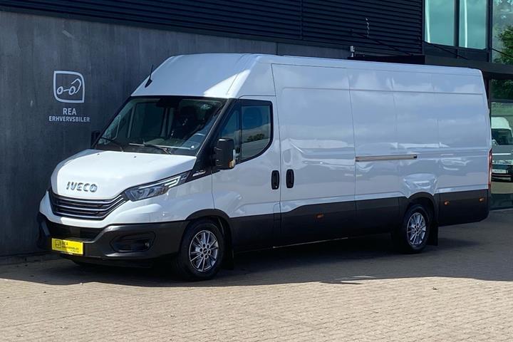 Hvid Iveco Daily fra 2024